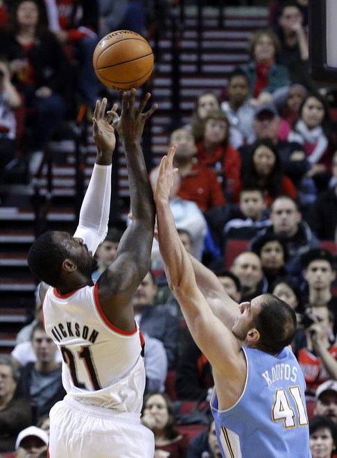 国际比赛日丹佛掘金备战法甲，手感冰凉细节曝光，悬念犹存，细节决定成败(开局融合198的艾弗森)-ayx